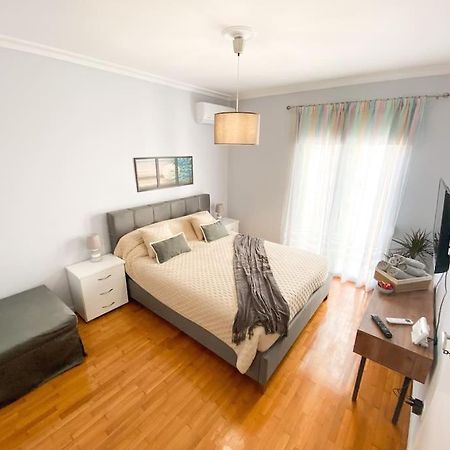 6Th Floor Apartment In Victoria Square Athene Buitenkant foto